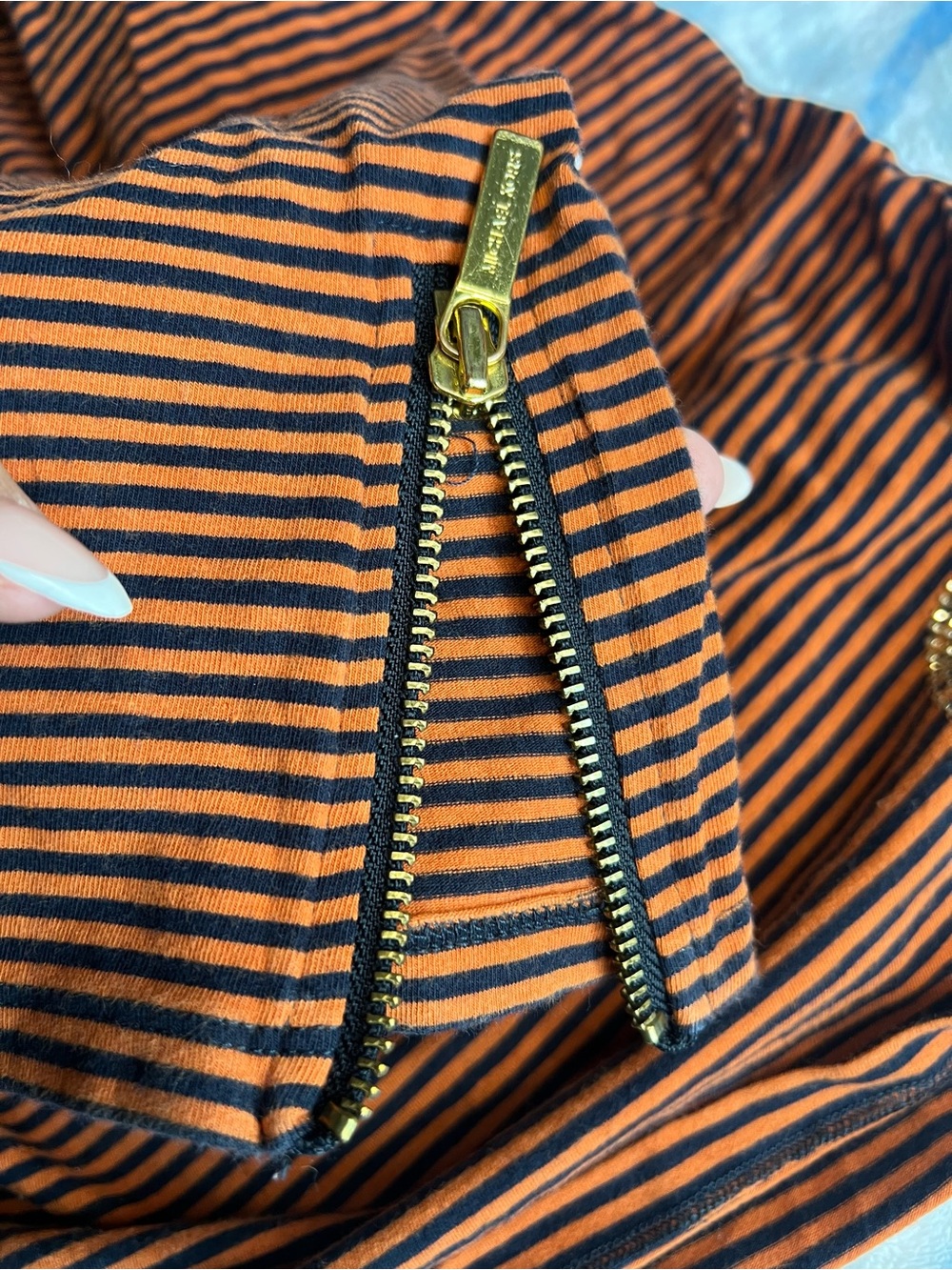 KORS Striped Ruched Top - Picture 9 of 9
